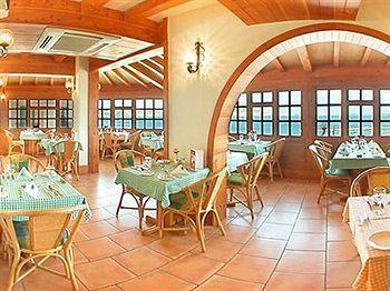 The Mediterranea Hotel & Suites St. Paul's Bay Buitenkant foto